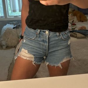 LEVI’S 501 DENIM SHORTS SZ 25